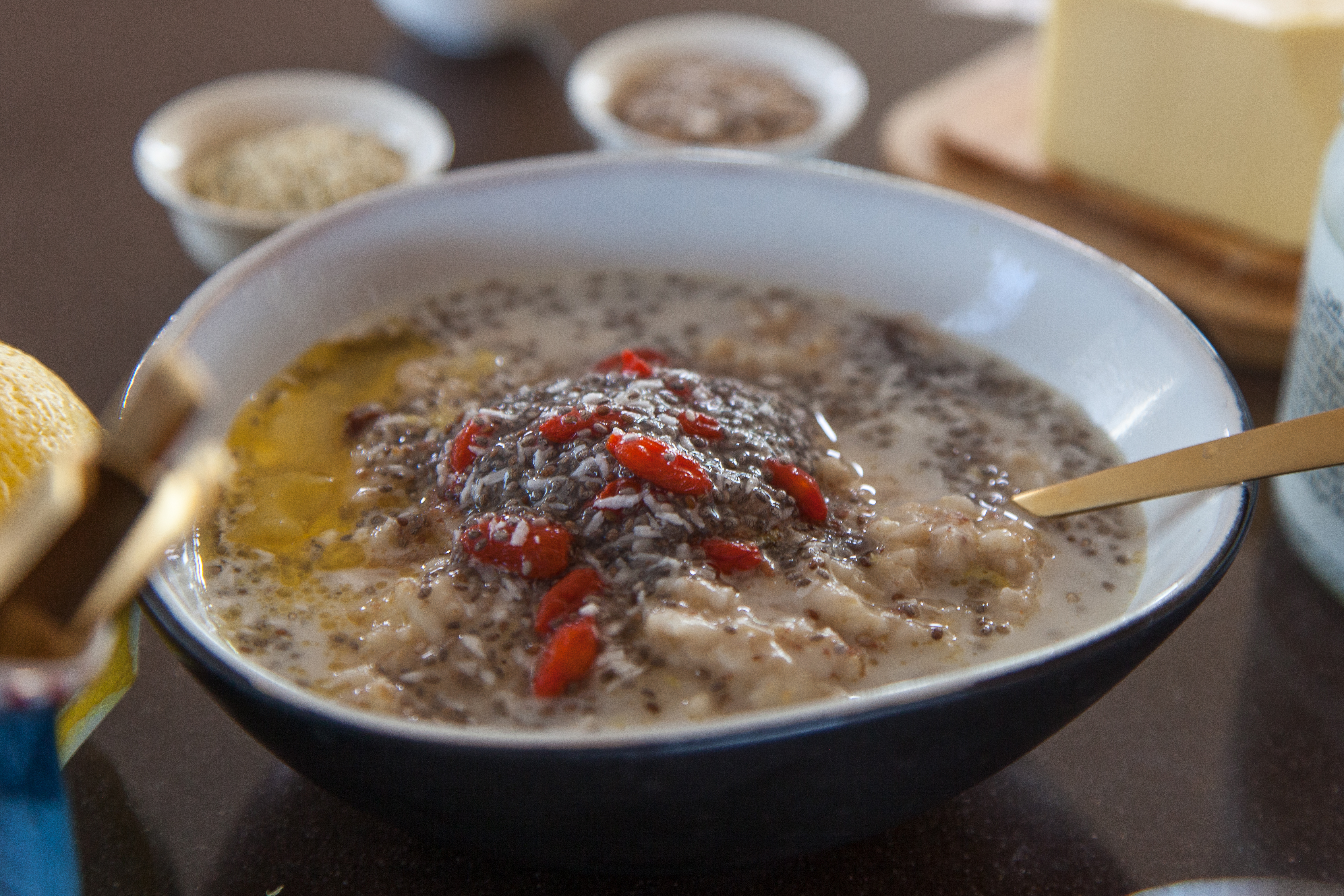 Chia oat bowl with goji berries